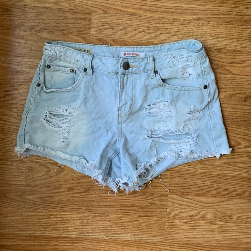 Hot Kiss Ripped Mid Rise Midi Shorts Sz 6